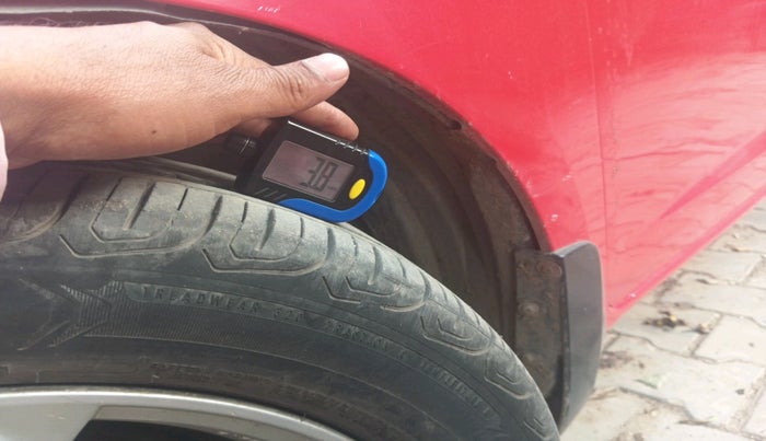 2012 Honda Jazz 1.2 L I-VTEC SELECT, Petrol, Manual, 62,106 km, tyre