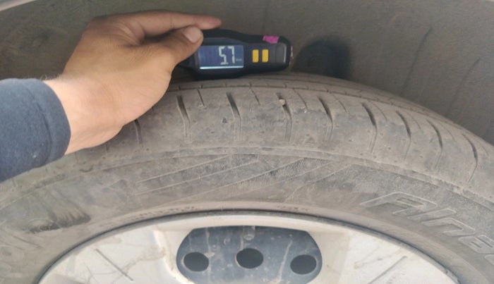 2019 Mahindra XUV300 W6 1.5 DIESEL, Diesel, Manual, 51,518 km, tyre