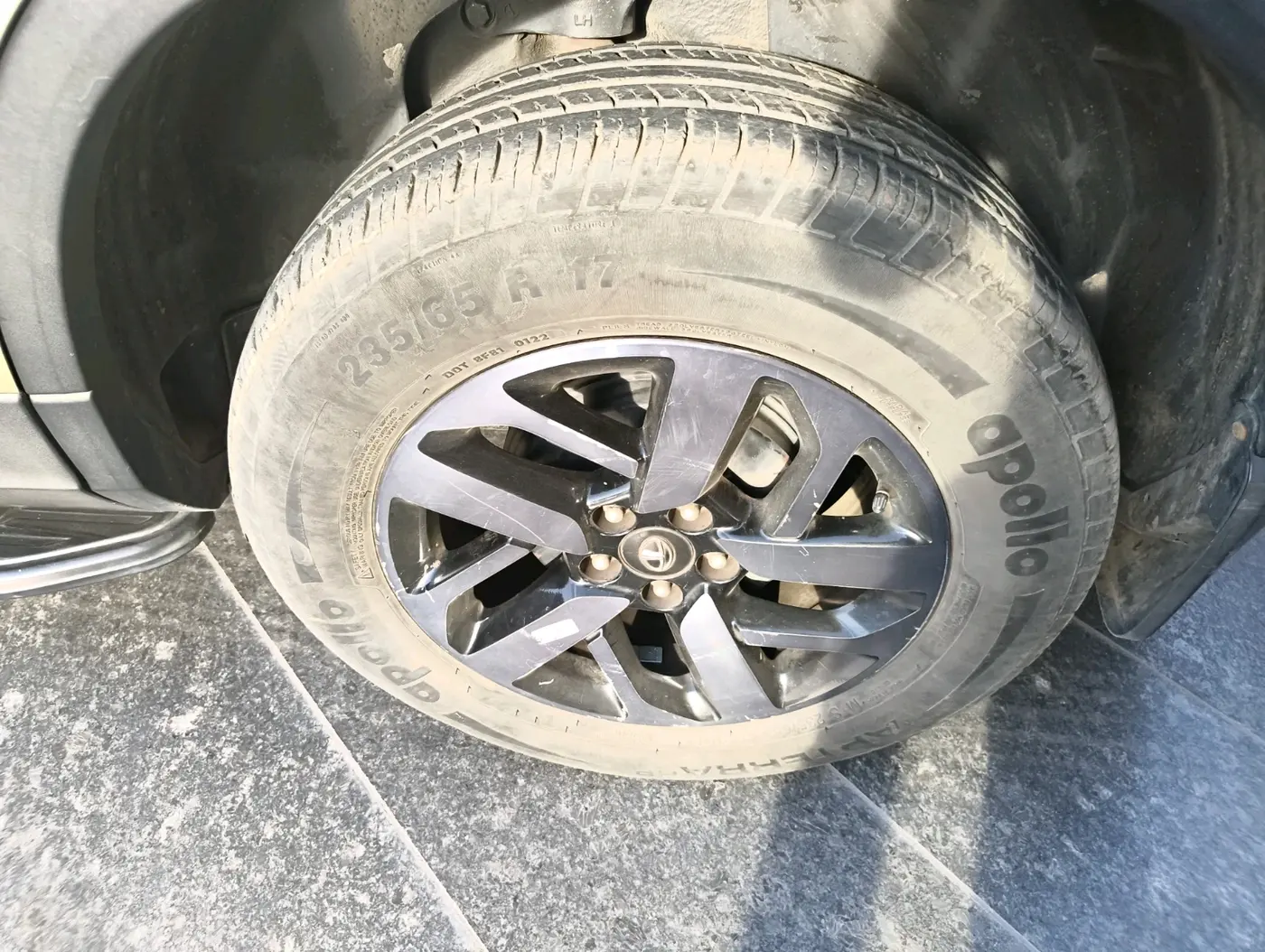 2022 Tata Harrier XZA PLUS 2.0L KAZIRANGA, Diesel, Automatic, 63,181 km, tyre