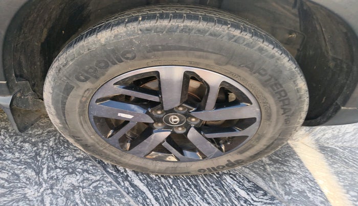 2022 Tata Harrier XZA PLUS 2.0L KAZIRANGA, Diesel, Automatic, 63,181 km, tyre