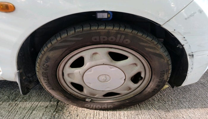 2011 Chevrolet Beat LT PETROL, Petrol, Manual, 38,619 km, tyre