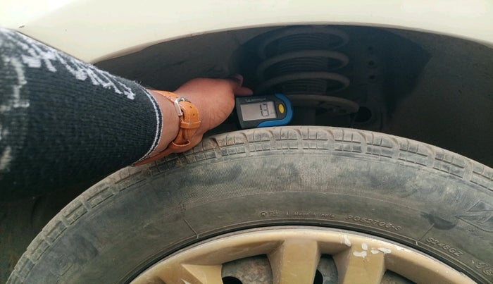 2017 Maruti Dzire VDI, Diesel, Manual, 1,04,172 km, tyre