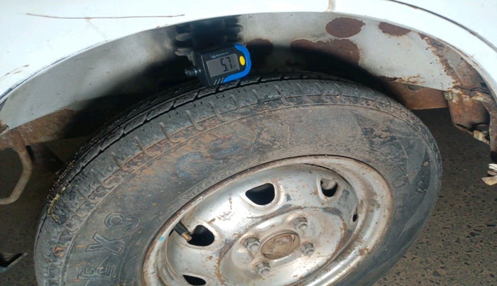 2012 Maruti Eeco 5 STR WITH A/C+HTR, Petrol, Manual, 1,64,477 km, tyre