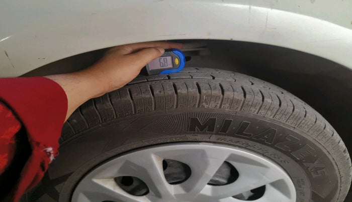 2011 Maruti Swift Dzire VXI, Petrol, Manual, 1,37,840 km, tyre