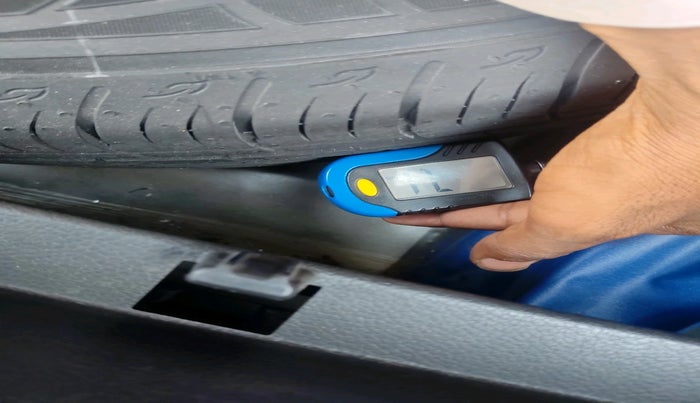 2024 Maruti BREZZA ZXI SMART HYBRID , Petrol, Manual, 13,279 km, tyre