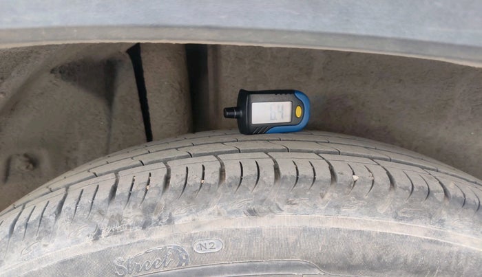 2024 Maruti BREZZA ZXI SMART HYBRID , Petrol, Manual, 13,279 km, tyre