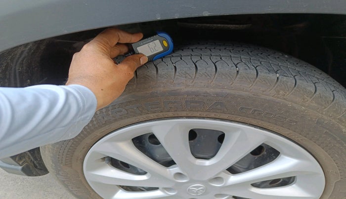 2025 Toyota URBAN CRUISER HYRYDER S HYBRID, Hybrid, Automatic, 11,866 km, tyre