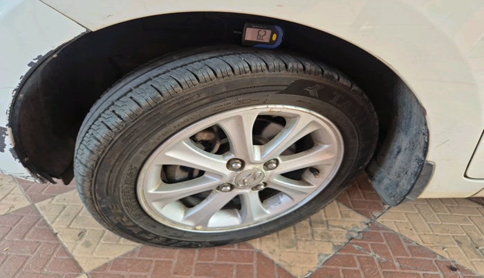 2015 Hyundai Grand i10 ASTA AT 1.2 KAPPA VTVT, Petrol, Automatic, 29,252 km, tyre