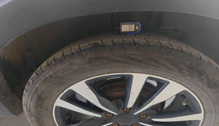 2019 Nissan Kicks XV DIESEL, Diesel, Manual, 1,54,130 km, tyre