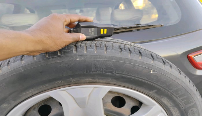 2013 Ford Ecosport TREND 1.5L DIESEL, Diesel, Manual, 1,24,327 km, tyre