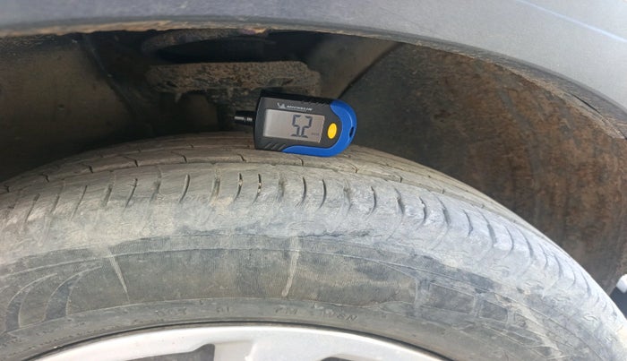 2021 Hyundai VENUE S 1.2, CNG, Manual, 58,665 km, tyre