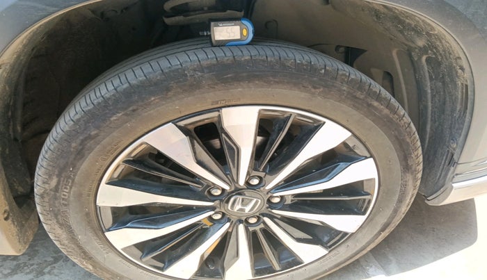 2024 Honda ELEVATE ZX CVT, Petrol, Automatic, 8,875 km, tyre