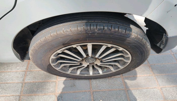 2017 Maruti Celerio ZXI AMT (O), Petrol, Automatic, 1,18,939 km, tyre