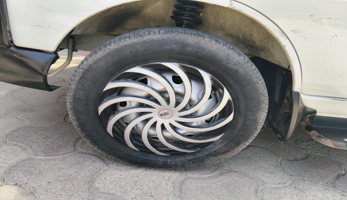 2022 Maruti Eeco 5 STR AC CNG (O), CNG, Manual, 85,904 km, tyre