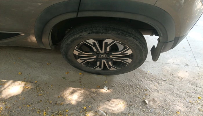 2021 Renault Kiger RXZ AMT, Petrol, Automatic, 33,689 km, tyre