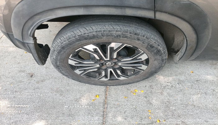 2021 Renault Kiger RXZ AMT, Petrol, Automatic, 33,689 km, tyre