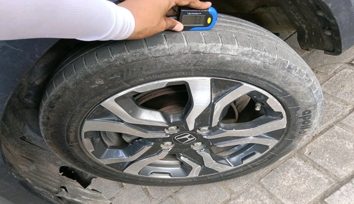 2017 Honda WR-V 1.2L I-VTEC VX MT, Petrol, Manual, 54,679 km, tyre