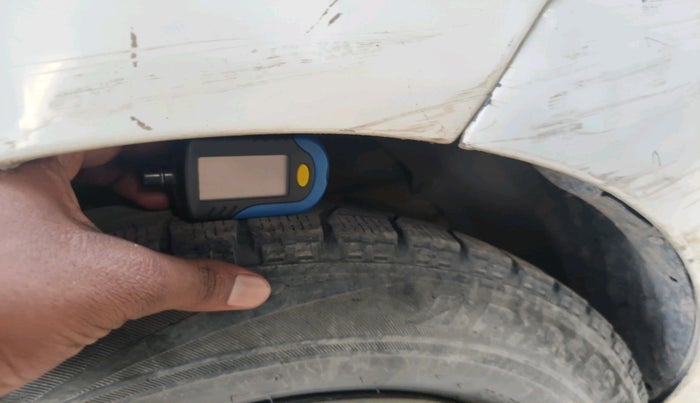 2013 Hyundai Santro Xing GL PLUS, CNG, Manual, 1,12,985 km, tyre