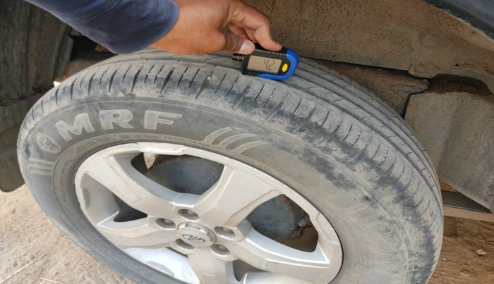 2017 Mahindra Scorpio S4 PLUS 1.99 INTELLI-HYBRID, Diesel, Manual, 98,489 km, tyre