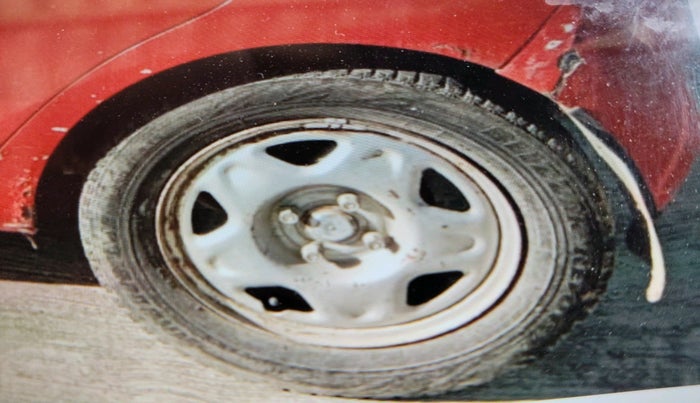 2011 Chevrolet Beat LT PETROL, Petrol, Manual, 83,115 km, tyre