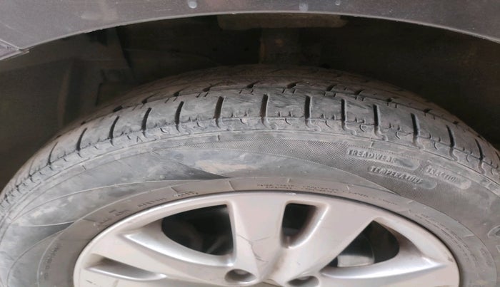 2017 Maruti Ertiga ZDI + SHVS, Diesel, Manual, 50,753 km, tyre