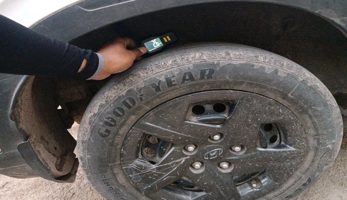 2020 Hyundai VENUE S 1.2, Petrol, Manual, 60,520 km, tyre