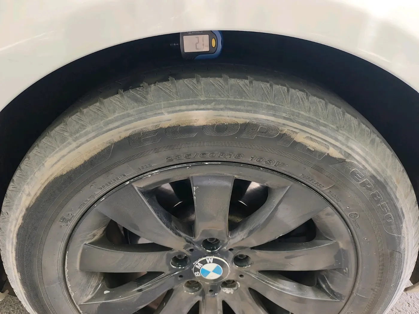 2011 BMW 7 Series 730Ld, Diesel, Automatic, 1,54,925 km, tyre