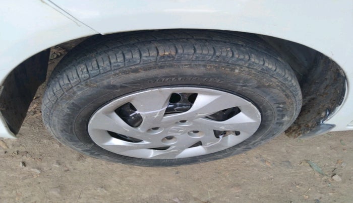 2018 Honda Brio S MT, Petrol, Manual, 45,348 km, tyre