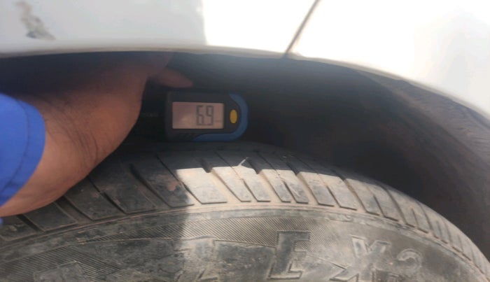 2015 Hyundai Elite i20 MAGNA 1.2, CNG, Manual, 1,01,632 km, tyre