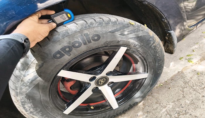 2019 Maruti Swift VXI, Petrol, Manual, 1,16,808 km, tyre