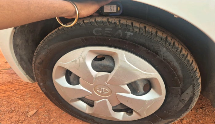 2018 Tata TIGOR XM PETROL, Petrol, Manual, 63,229 km, tyre