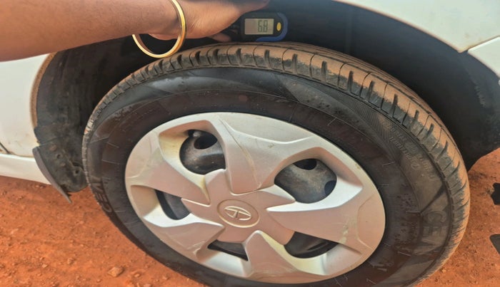 2018 Tata TIGOR XM PETROL, Petrol, Manual, 63,229 km, tyre