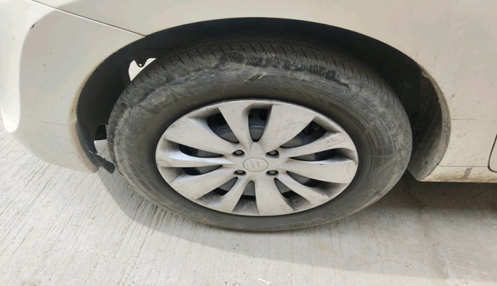 2016 Maruti Baleno DELTA DIESEL 1.3, Diesel, Manual, 2,05,176 km, tyre