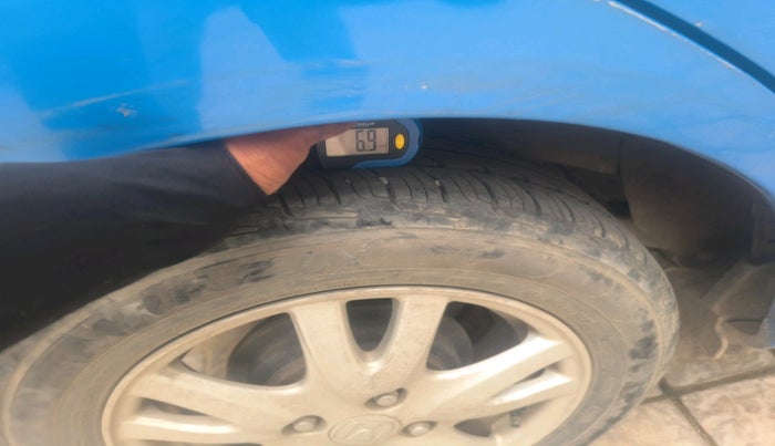 2012 Honda Brio V MT, Petrol, Manual, 88,039 km, tyre