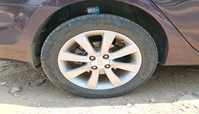 2013 Hyundai Verna FLUIDIC 1.6 CRDI SX, Diesel, Manual, 1,34,873 km, tyre