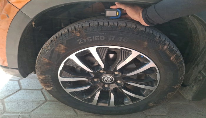 2021 Toyota URBAN CRUISER PREMIUM GRADE AT DUAL TONE, Petrol, Automatic, 64,167 km, tyre