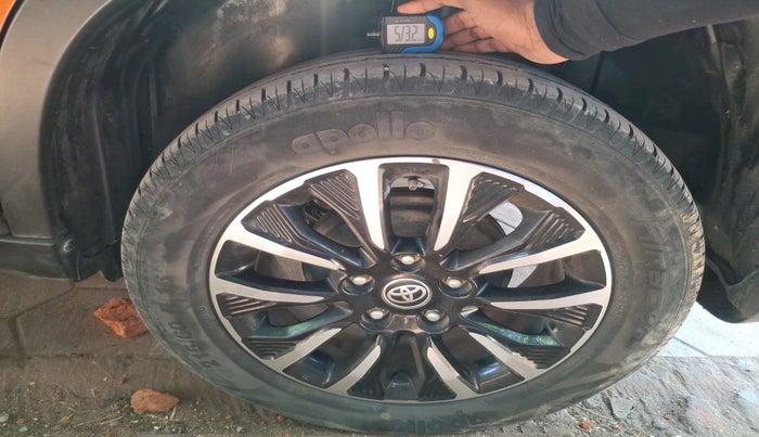 2021 Toyota URBAN CRUISER PREMIUM GRADE AT DUAL TONE, Petrol, Automatic, 64,167 km, tyre