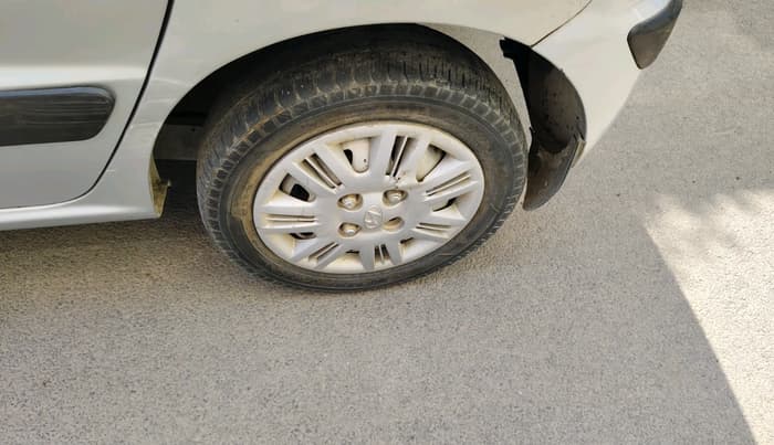 2008 Hyundai Santro Xing GLS, Petrol, Manual, 1,02,480 km, tyre