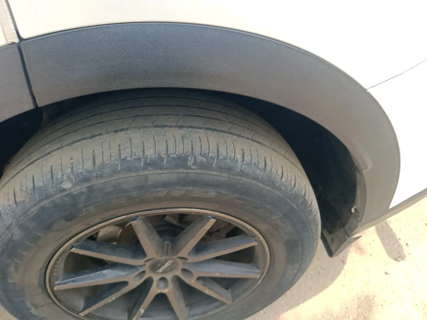 2022 Mahindra XUV700 MX D MT 5 STR, Diesel, Manual, 70,259 km, tyre
