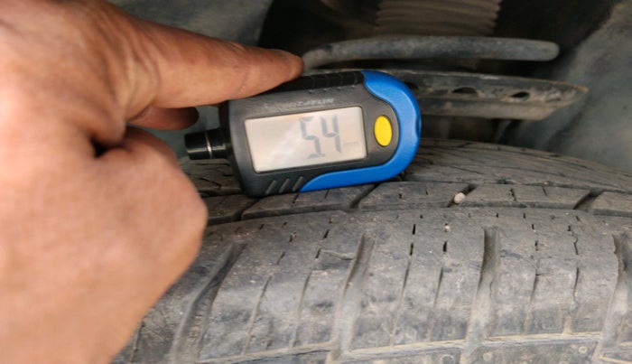 2019 Tata Harrier XT 2.0L KRYOTEC, Diesel, Manual, 96,844 km, tyre