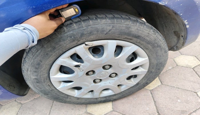 2011 Hyundai i20 MAGNA 1.2, CNG, Manual, 78,017 km, tyre