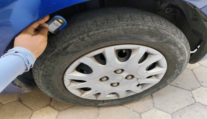 2011 Hyundai i20 MAGNA 1.2, CNG, Manual, 78,017 km, tyre