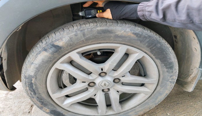 2020 Renault TRIBER RXZ, Petrol, Manual, 47,804 km, tyre