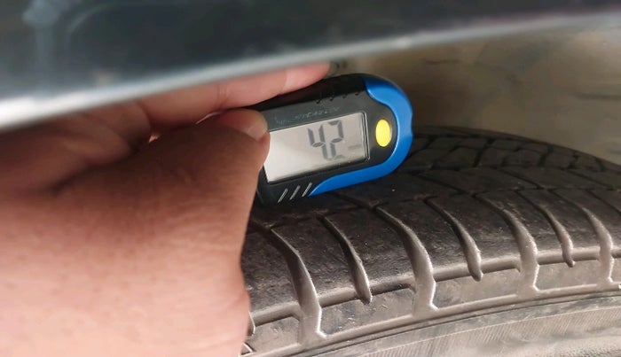 2005 Honda City 1.5L GXI, Petrol, Manual, 1,25,747 km, tyre