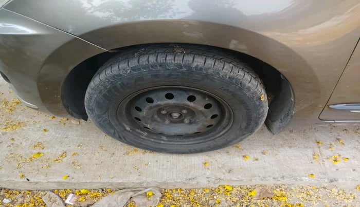 2018 Maruti Dzire VDI, Diesel, Manual, 87,229 km, tyre