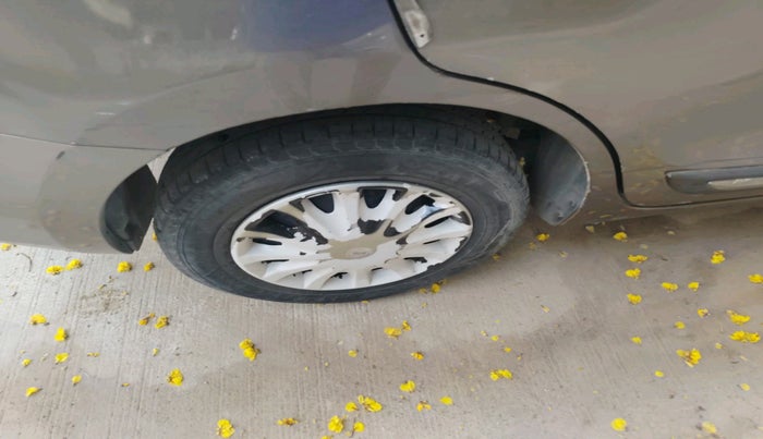 2018 Maruti Dzire VDI, Diesel, Manual, 87,229 km, tyre