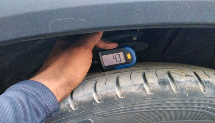 2024 MG HECTOR SAVVY PRO 1.5 TURBO CVT PETROL, Petrol, Automatic, 27,679 km, tyre