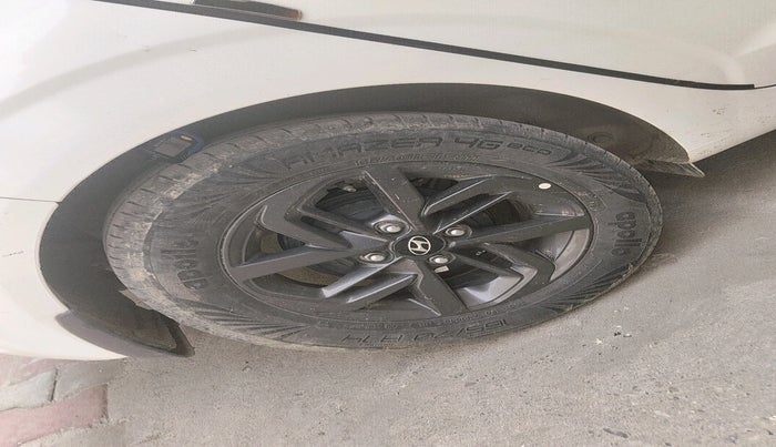 2019 Hyundai GRAND I10 NIOS SPORTZ AMT 1.2 KAPPA VTVT, Petrol, Automatic, 39,034 km, tyre