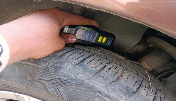 2016 Ford Ecosport TITANIUM 1.5L DIESEL, Diesel, Manual, 1,54,829 km, tyre