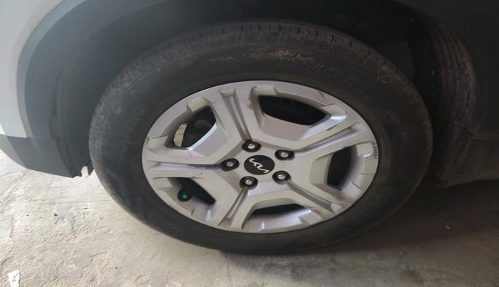 2022 KIA SONET HTK 1.2, Petrol, Manual, 52,962 km, tyre